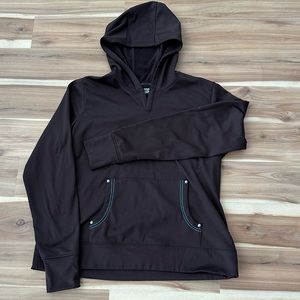 Ladies Ariat Tek Cold Series Hooded Sweatshirt.  Sz XL